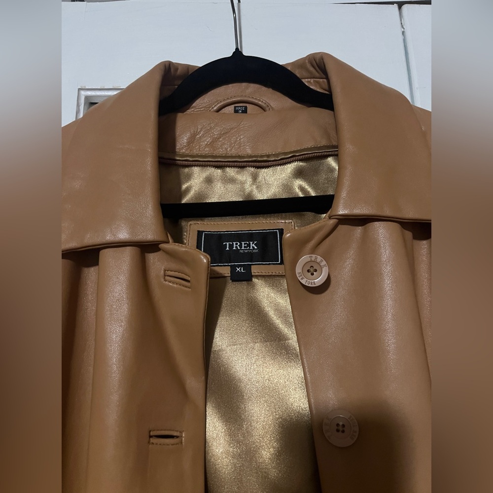 TREK New York Women's Tan Leather Jacket Size XL